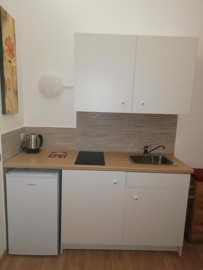 Otto Di Denari Apartment Naples Exterior photo