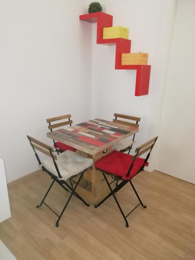 Otto Di Denari Apartment Naples Exterior photo