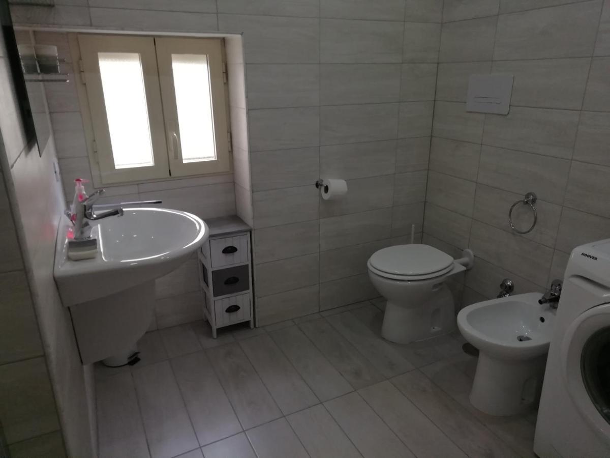Otto Di Denari Apartment Naples Exterior photo