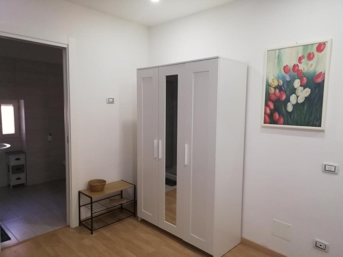Otto Di Denari Apartment Naples Exterior photo